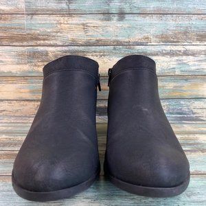 Lifestride Alexi Womens Black Ankle Boot Size 9M Faux Leather Zip Up Casual Shoe